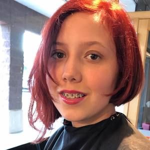 Meet your Posher, Michaela